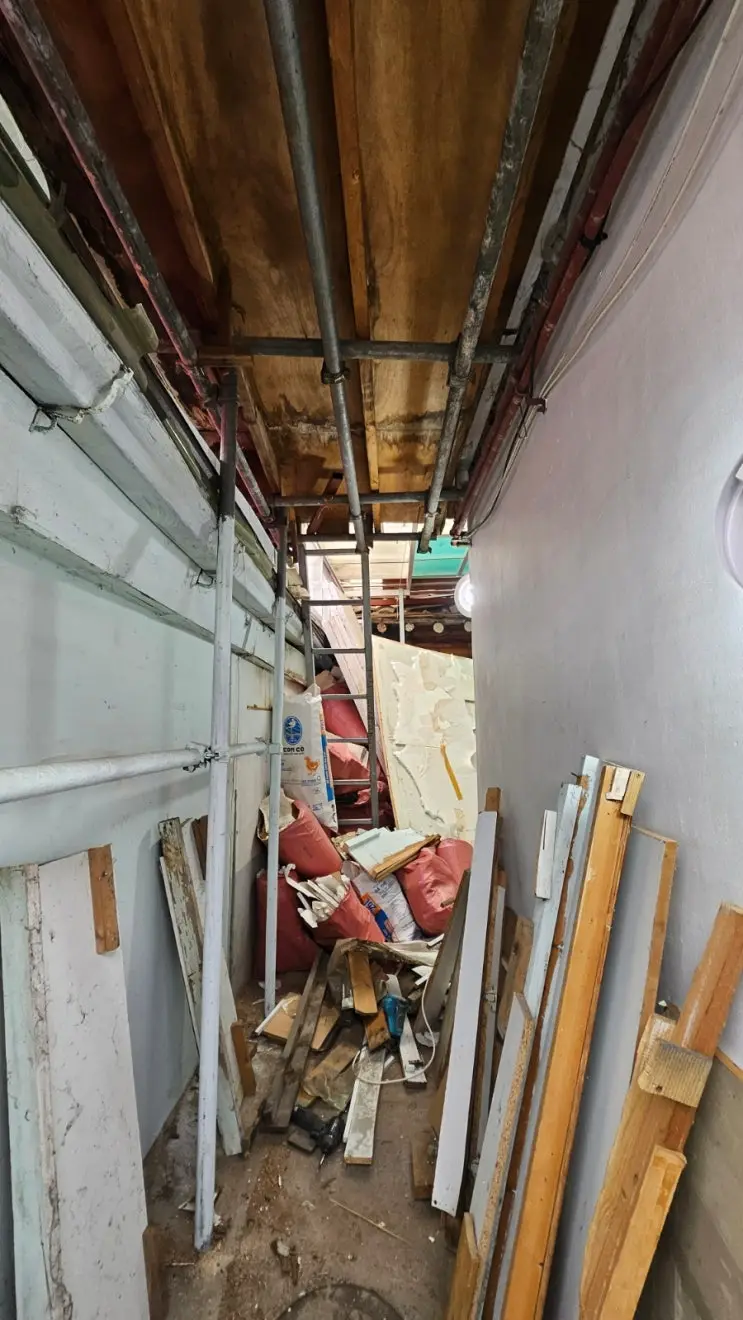 Emptying a House That Held Seventy Years — photo 5