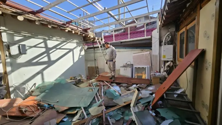 The Day Demolition Paid Us Back ₩129,490 — photo 7
