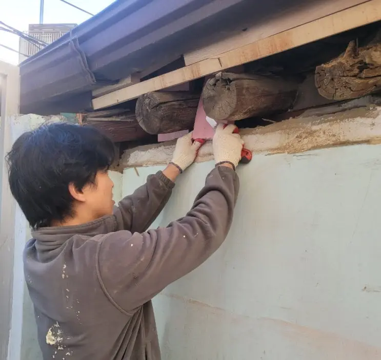 Extending the Eaves: The Buyeon Go Up — photo 8