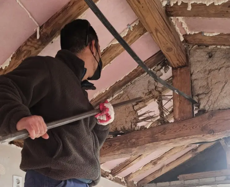 Extending the Eaves: The Buyeon Go Up — photo 11