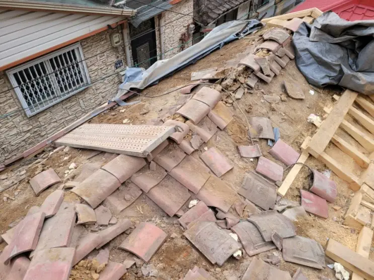 The Roof Is Bare — and We Rearranged the Whole Floor Plan — photo 3