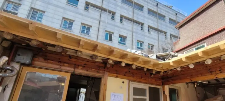 Protecting the Star of the Show: Masking Every Rafter — photo 6