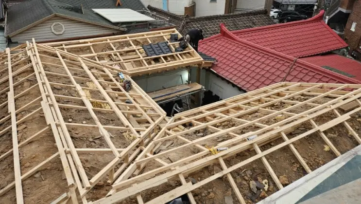 Eighty Percent of a Roof in One Day — photo 5