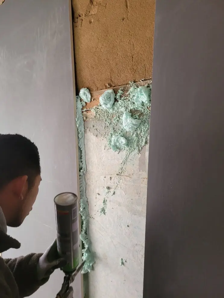 Bathroom Demolition: Two Burst Pipes and a Masterclass — photo 2