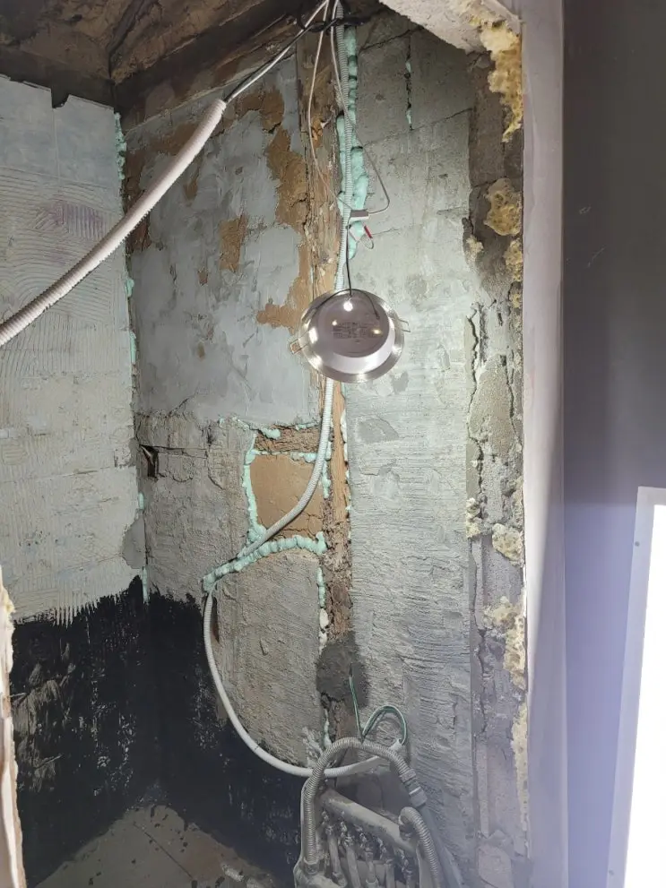 Black Rubber Floors and the Taming of the Main Line — photo 2