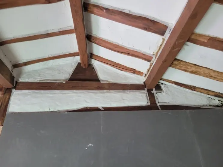 The Ceiling-Plaster Manual, Written in Trial and Error — photo 6