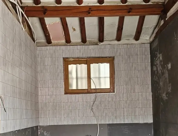 The Tub Gets Dressed; the Wires Get Tucked — photo 4