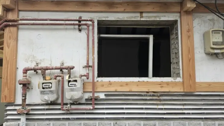 The Day the Lattice Windows Went In — photo 5