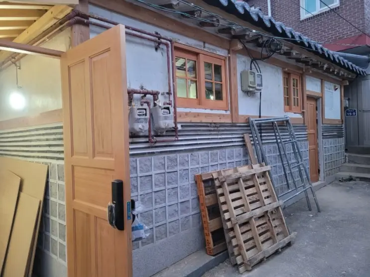 The Day the Lattice Windows Went In — photo 8