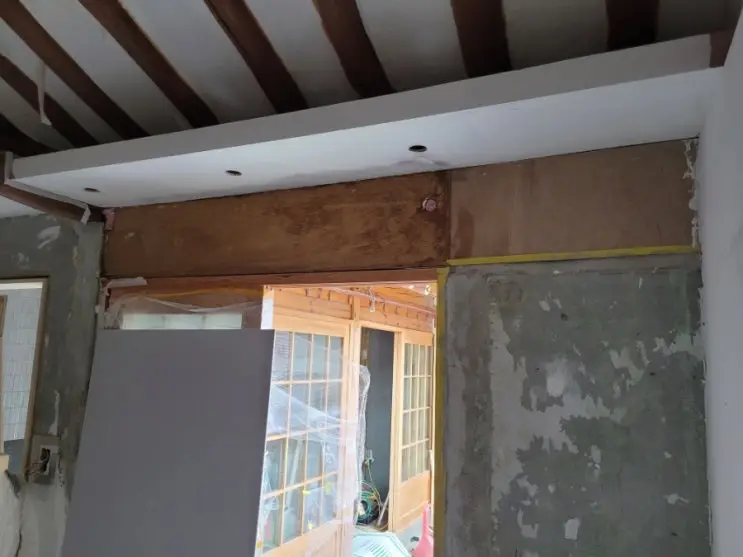 Hiding the Manifold, Skimming the Light Boxes — photo 8