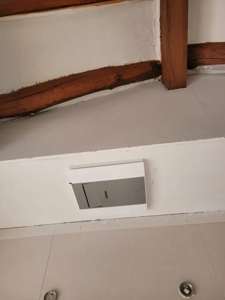 A Two-Meter Roller and the Second Coat of White — photo 4