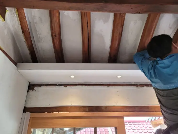 A Two-Meter Roller and the Second Coat of White — photo 7