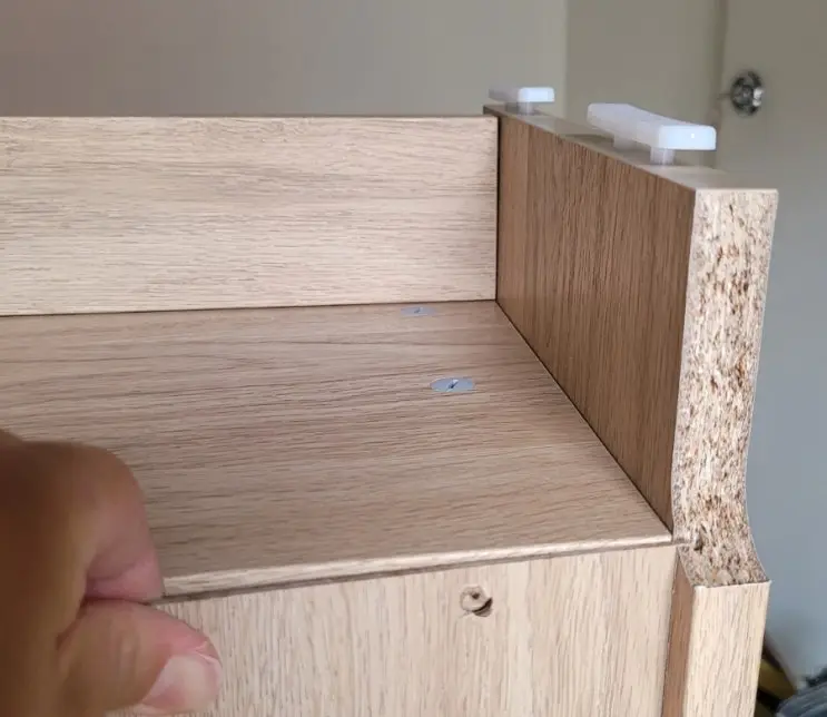 Bookcases, a Budget Smart Screen, and Wi-Fi: The Stay Takes Shape — photo 5